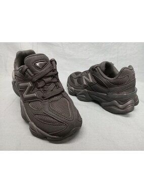 New Balance 9060 Sneakers GC9060BB Suede Mesh Black Boys Size 6 NEW NO BOX!